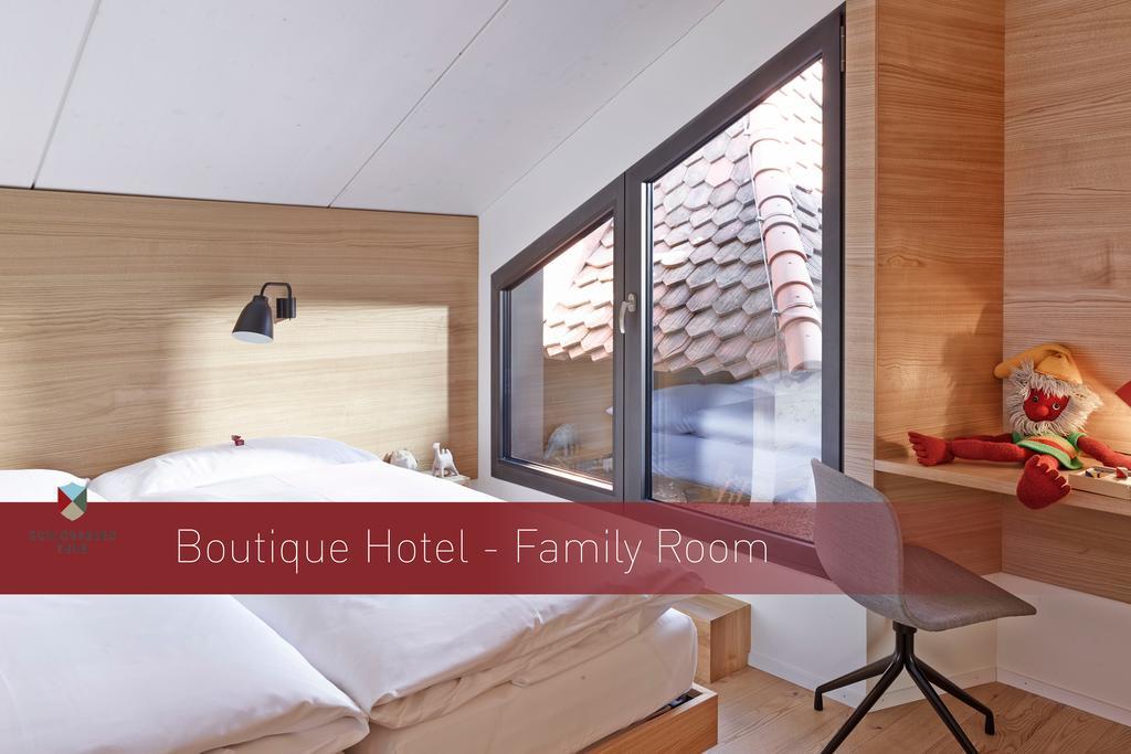 Family Room,343884340:JPEG
